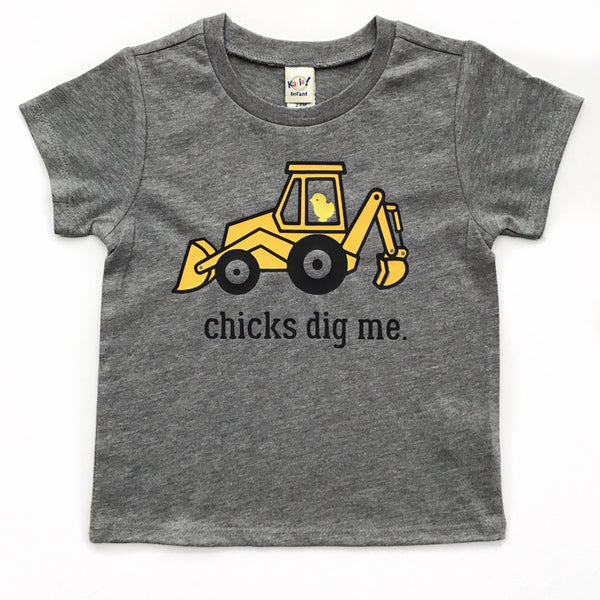 Chicks Dig Me truck tee